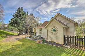Stylish Woodfin Home w/ Backyard & Fire Pit