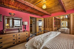 Serene Creekside Sheridan Getaway: Mountain Views!