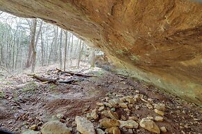 Ozark Mtn Views & Lake Access: Shirley Home