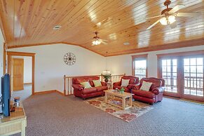 Ozark Mtn Views & Lake Access: Shirley Home
