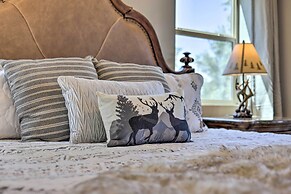 Spacious Resort Cabin in Manti-la Sal Mtns!