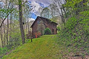Spacious Maggie Valley Cabin w/ Hot Tub & MTN View