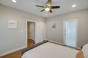 Spacious Houston Townhome ~ 5 Mi to Downtown!