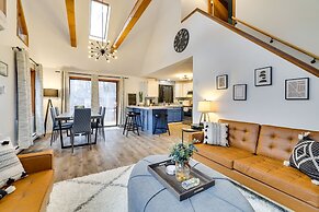 Poconos Chalet With Lake & Pool Access!