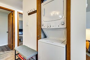 Poconos Chalet With Lake & Pool Access!