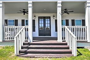 Spacious Texas Getaway w/ Fire Pit & Pond!