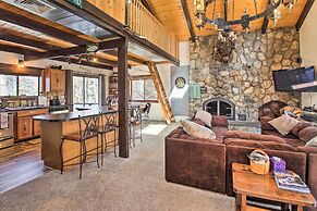 Swiss-style Chalet w/ Fireplace - Near Story Land!