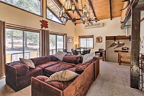 Swiss-style Chalet w/ Fireplace - Near Story Land!