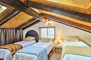 Swiss-style Chalet w/ Fireplace - Near Story Land!