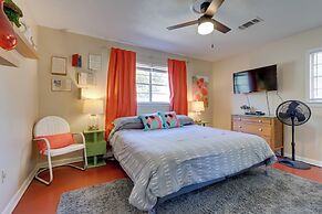 Vibrant Pass Christian Oasis - 3 Blocks to Beach!