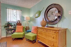 Vibrant Pass Christian Oasis - 3 Blocks to Beach!