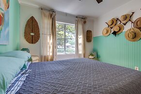 Vibrant Pass Christian Oasis - 3 Blocks to Beach!