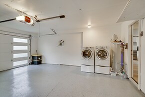 Vancouver Vacation Rental 16 Mi to Portland!