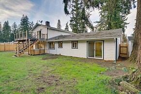 Vancouver Vacation Rental 16 Mi to Portland!