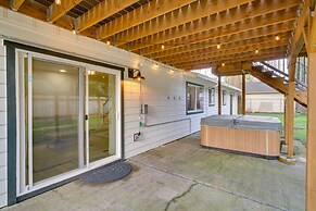 Vancouver Vacation Rental 16 Mi to Portland!