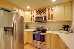 Hike On-site: Gem w/ Deck & Views in Burnsville