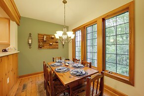 Hike On-site: Gem w/ Deck & Views in Burnsville