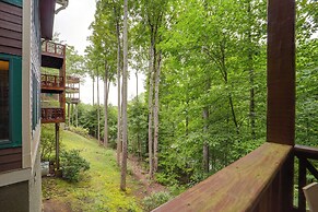 Hike On-site: Gem w/ Deck & Views in Burnsville