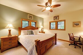 Hike On-site: Gem w/ Deck & Views in Burnsville