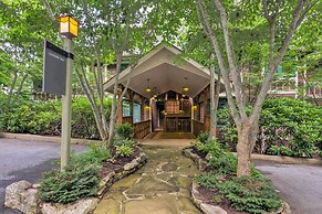 Hike On-site: Gem w/ Deck & Views in Burnsville