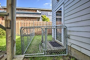 Waldport Townhome w/ Dog Run on Alsea Bay!