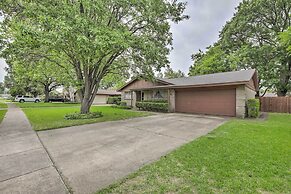 1 Mi to University of Texas: Home in Richardson!