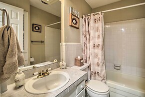 1 Mi to University of Texas: Home in Richardson!