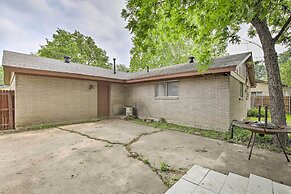 1 Mi to University of Texas: Home in Richardson!