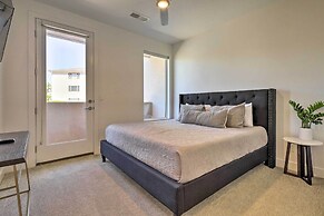 Sunny Resort Townhome + Balcony & Pool Access