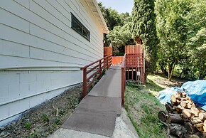 Unique Castro Valley House 30 Mi to San Fran!