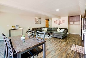 Unique Castro Valley House 30 Mi to San Fran!