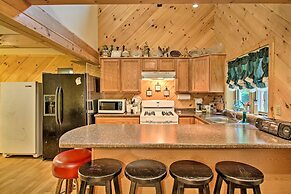 Pet-friendly Rumney Cabin on Stinson Lake!
