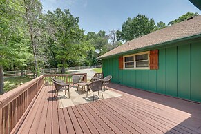Shared Hot Tub, Pool & Dock: Lakefront Grove House