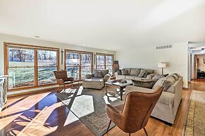 Shared Hot Tub, Pool & Dock: Lakefront Grove House