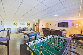 Shared Hot Tub, Pool & Dock: Lakefront Grove House