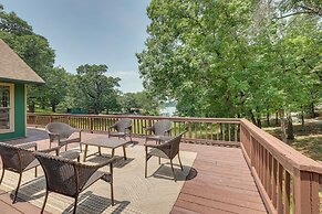 Shared Hot Tub, Pool & Dock: Lakefront Grove House