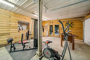 Shared Hot Tub, Pool & Dock: Lakefront Grove House