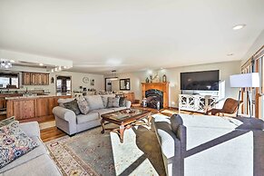 Shared Hot Tub, Pool & Dock: Lakefront Grove House