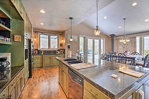 Vivid Twin Falls Retreat w/ Snake River Views