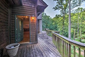 Tryon House w/ Hot Tub - Near Equestrian Centers!