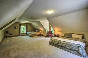 Tryon House w/ Hot Tub - Near Equestrian Centers!