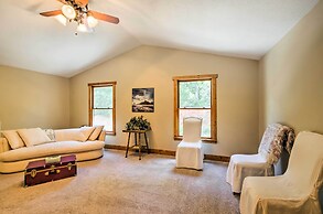 Tryon House w/ Hot Tub - Near Equestrian Centers!