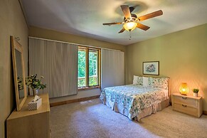 Tryon House w/ Hot Tub - Near Equestrian Centers!