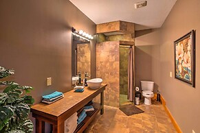 Tryon House w/ Hot Tub - Near Equestrian Centers!