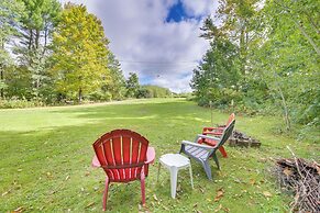 Woodsy Pittston Retreat Near Kennebec River!