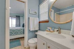 Waterfront Dauphin Island Home w/ Deck & Boat Dock