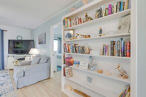 Waterfront Dauphin Island Home w/ Deck & Boat Dock