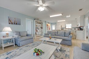 Waterfront Dauphin Island Home w/ Deck & Boat Dock