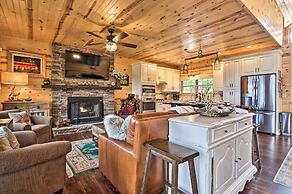 Woodsy Retreat w/ Fire Pit & Resort Amenities