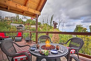 Woodsy Retreat w/ Fire Pit & Resort Amenities
